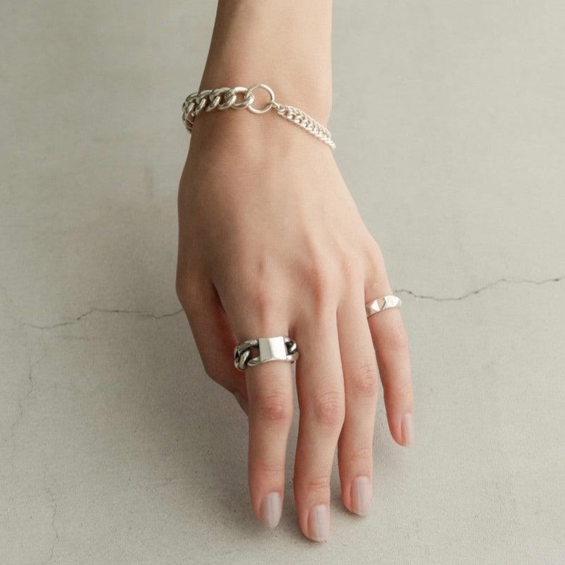 "Chain" plate ring
