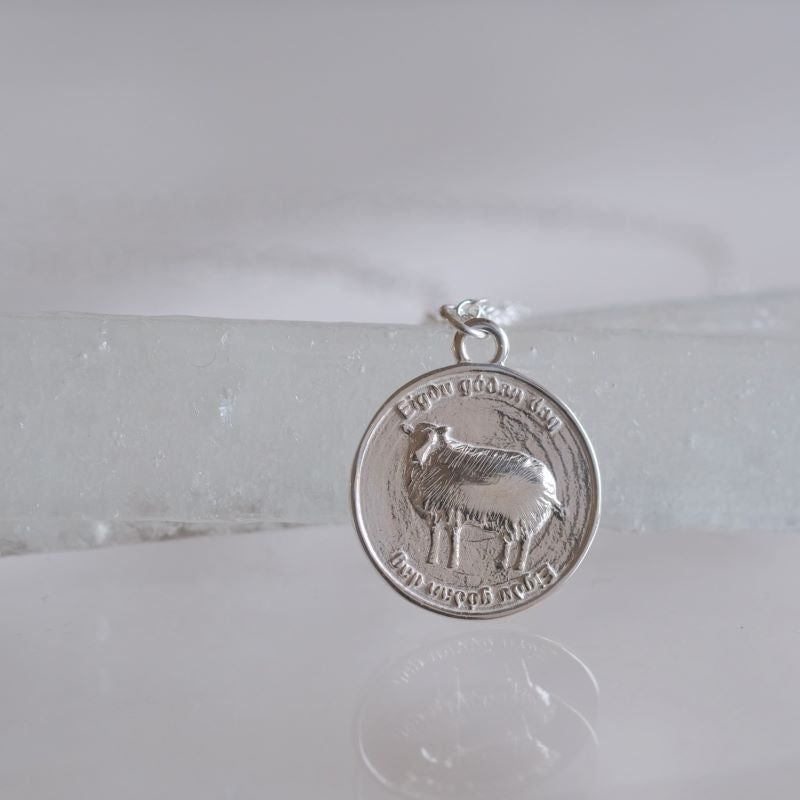 Eigðu góðan dag necklace silver925 羊コインネックレス シルバー