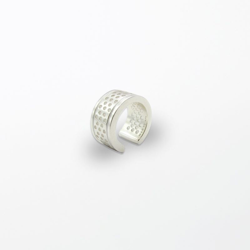 Pina Solid Earcuff