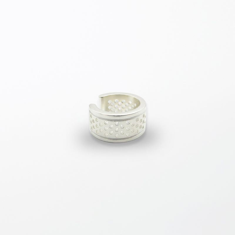 Pina Solid Earcuff