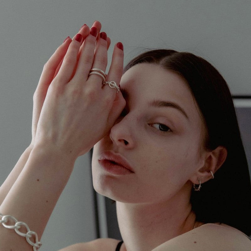 "Chain" mantel ring