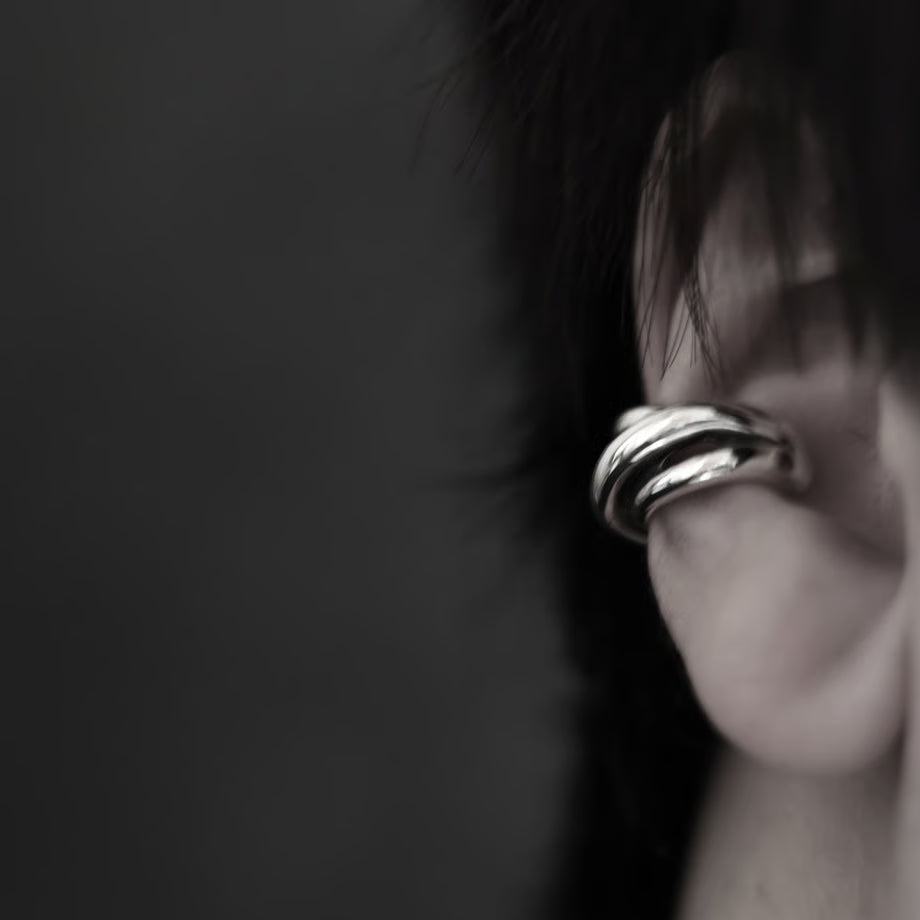 "Snake" earcuff