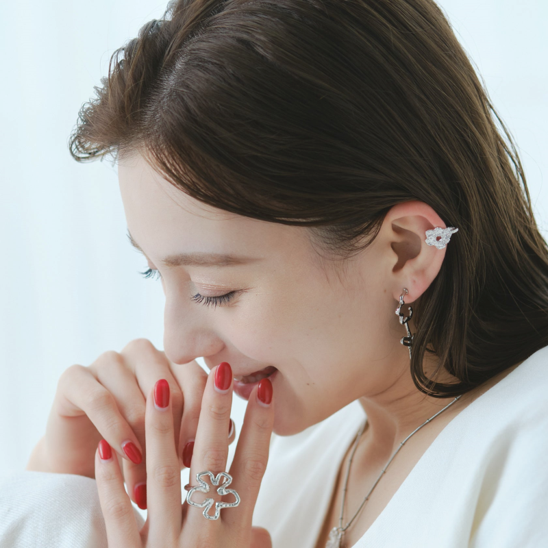Mini Poppy Ear Cuff/ Gold, Silver