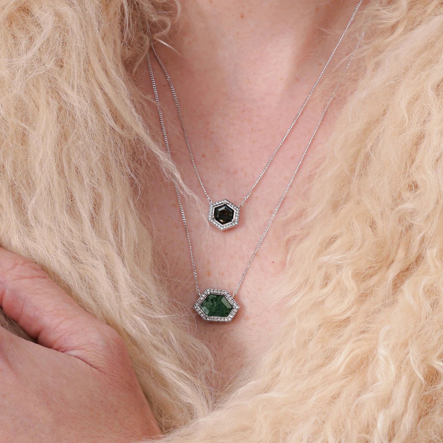 DHULI NECKLACE / Dark Green、Gray、Yellow