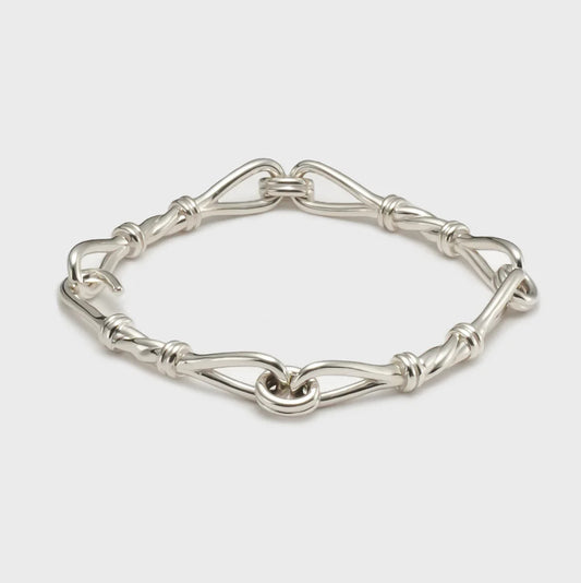 Knot bracelet