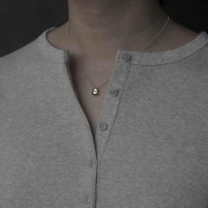 "Dew" pendant necklace