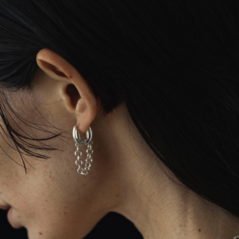 Lock pierce single chain Silver