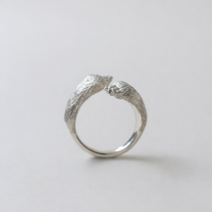 ring puudle claw cross