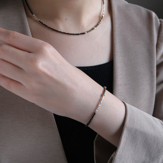svart og pýrít bracelet：天然石パイライト/ブラックスピネル/シルバー　ビーズブレスレット　黒