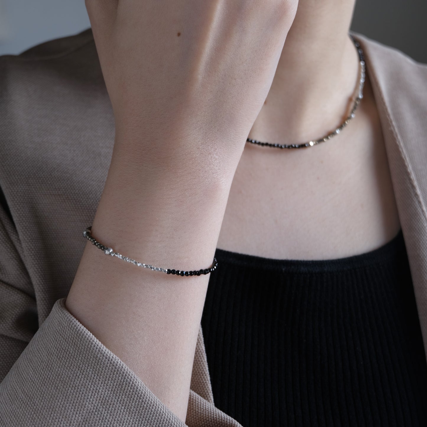 svart og pýrít bracelet：天然石パイライト/ブラックスピネル/シルバー　ビーズブレスレット　黒
