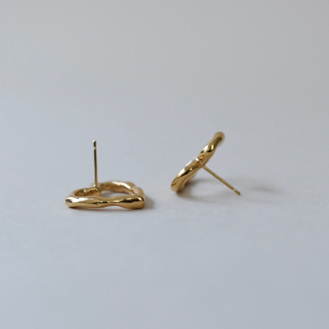 Melt Heart Pierce Mサイズ/ Silver, Gold