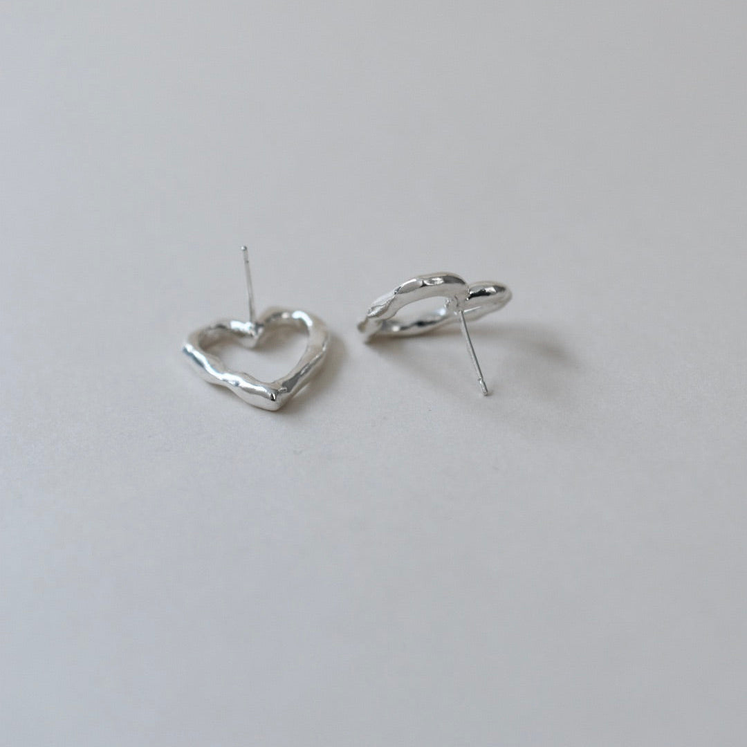 Melt Heart Pierce Mサイズ/ Silver, Gold