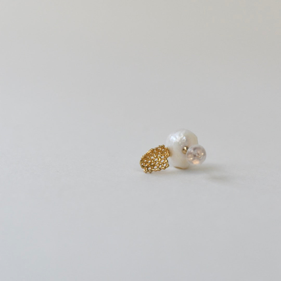 K10 and Pearl Pierced Earring A, B, D (Single)