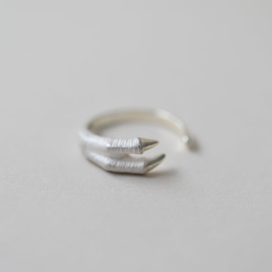 ring tyrannosaurs claw one side