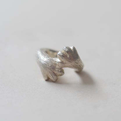 ear cuff talkative cat claw cross（片耳用）