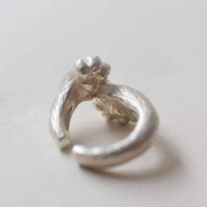 ear cuff talkative cat claw cross（片耳用）