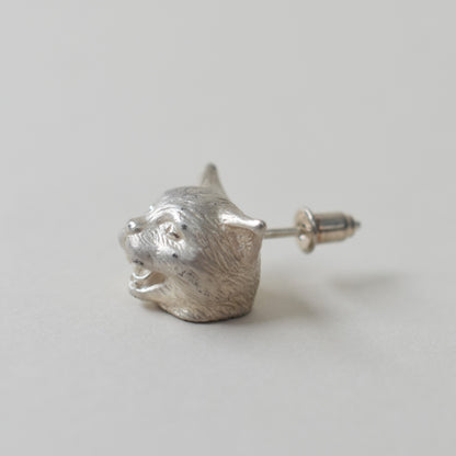 pierced earring talkative cat face（片耳用）