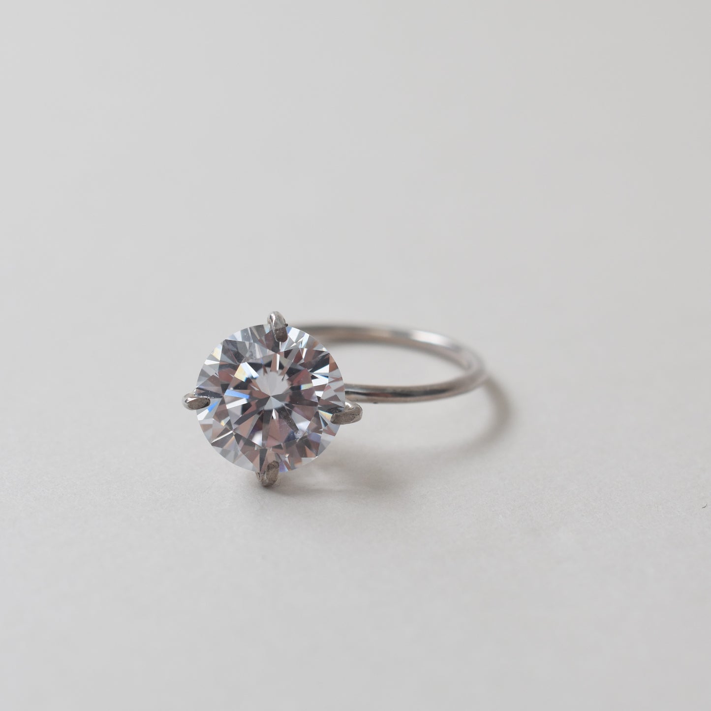 ring shine between