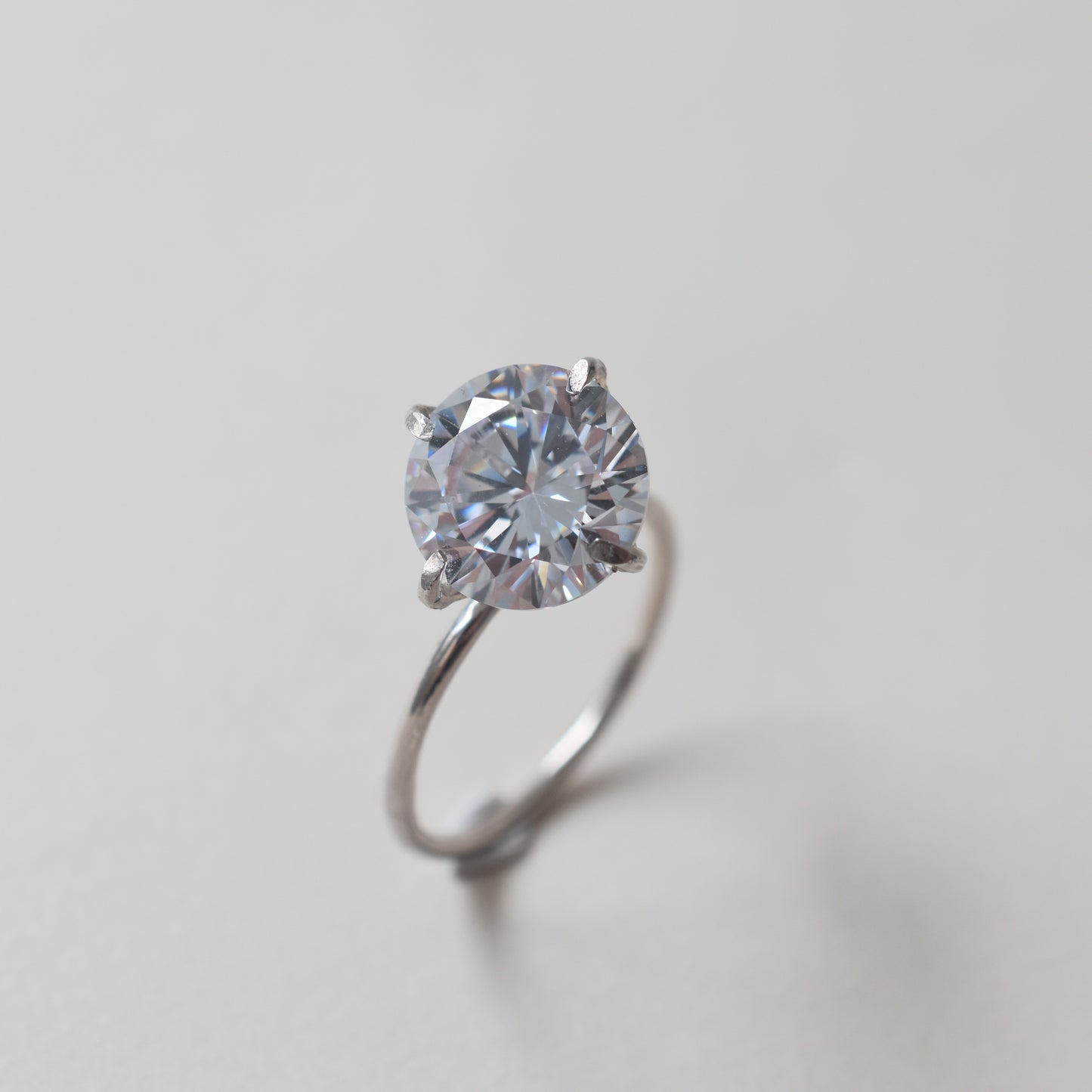 ring shine between