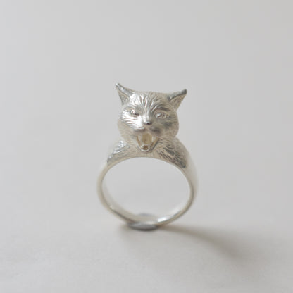 ring　talkative cat face