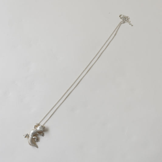 necklace lizard