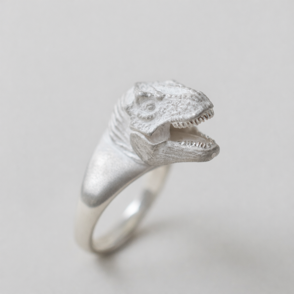 ring tyrannosaurs face