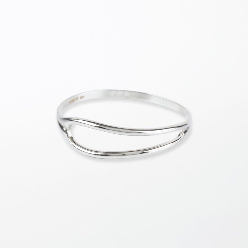 MAR.03 Flow Bangle
