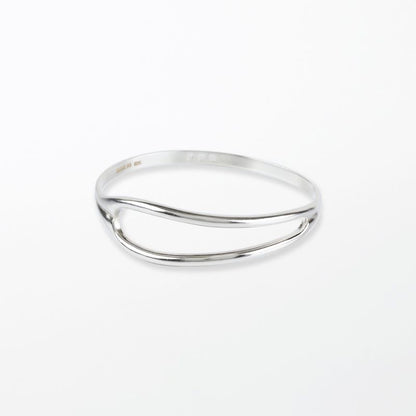 MAR.03 Flow Bangle