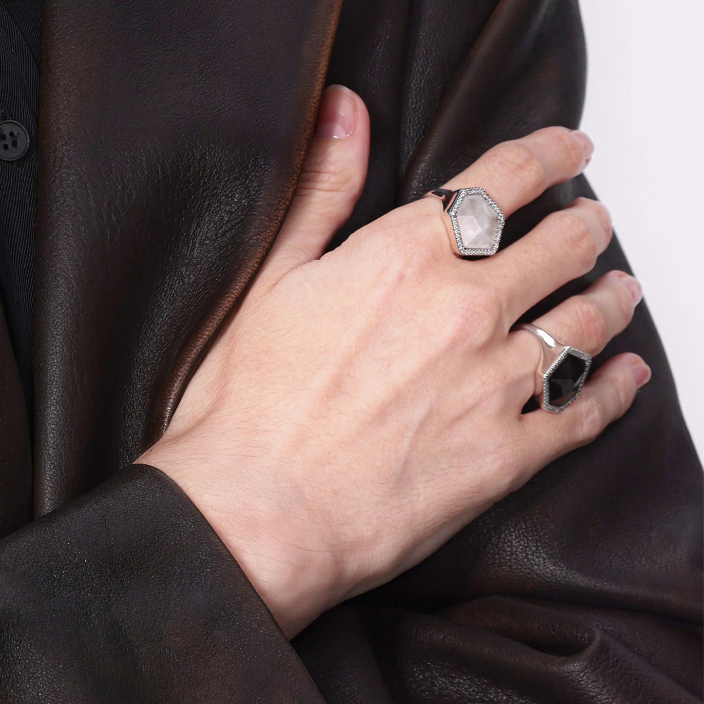 ARUNA RING（White）