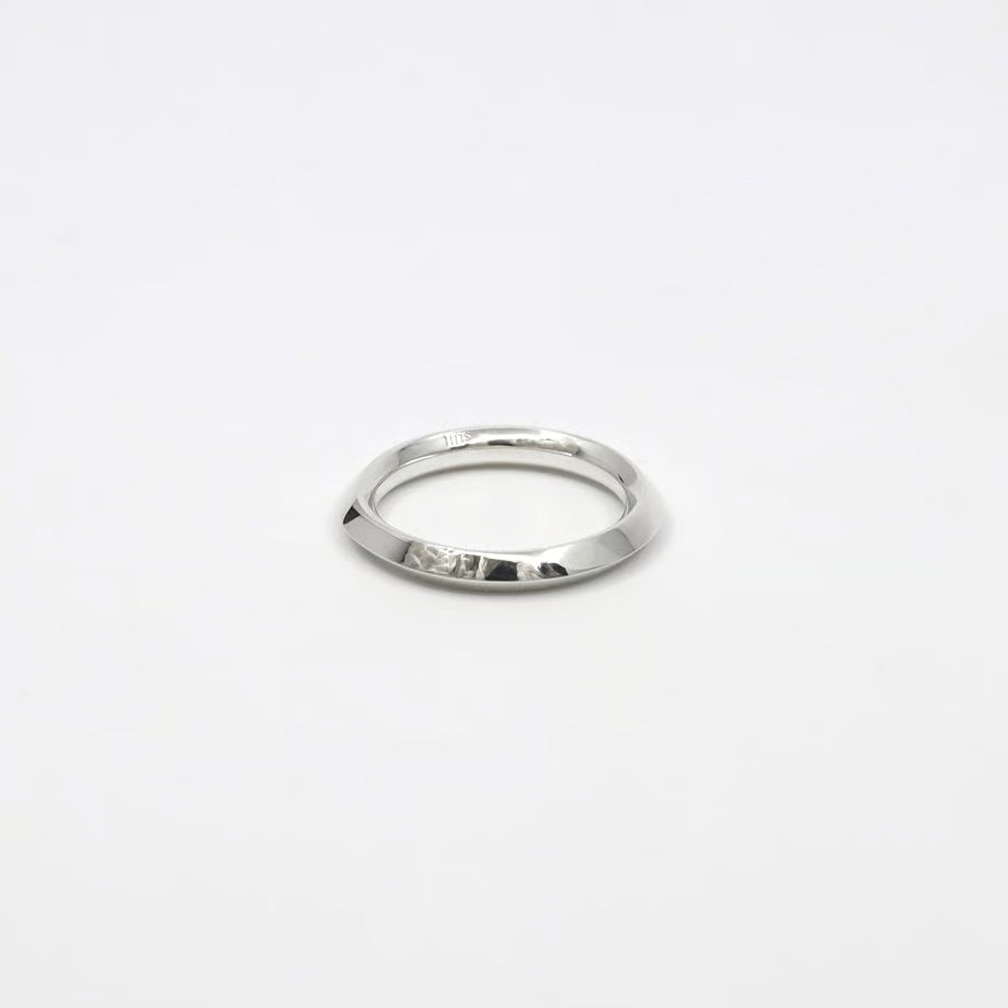 "Shadow" ring 01