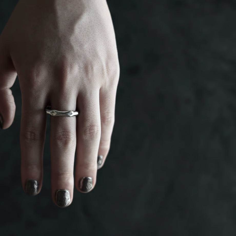 "Warp" ring
