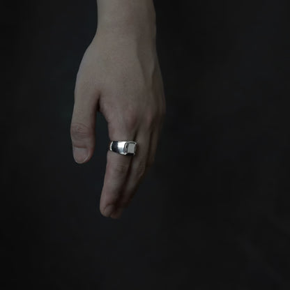 "Claw" ring