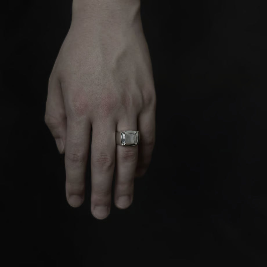 "Claw" ring