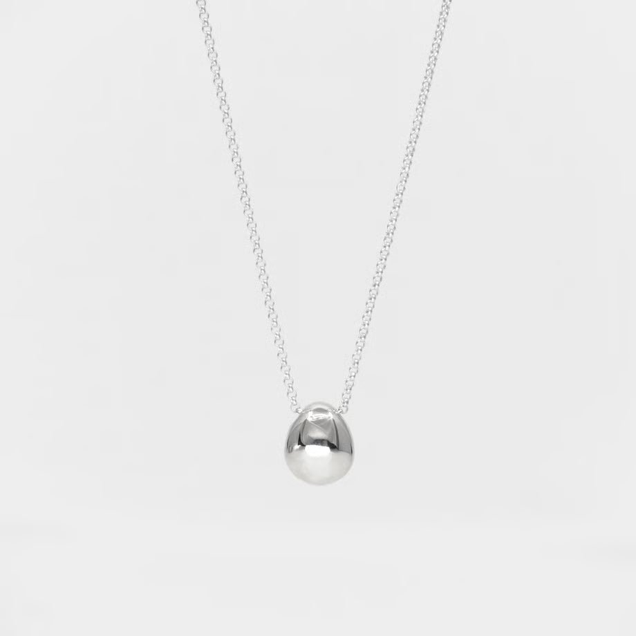 "Dew" pendant necklace