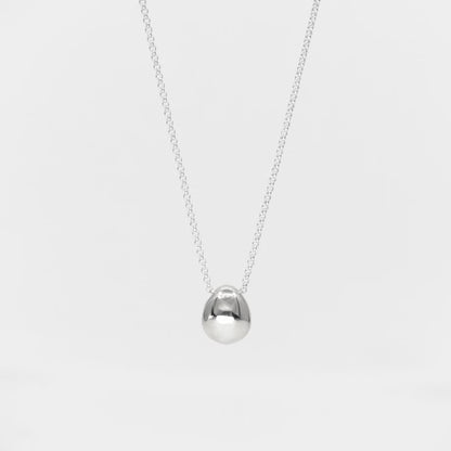 "Dew" pendant necklace