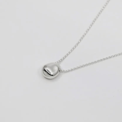 "Dew" pendant necklace