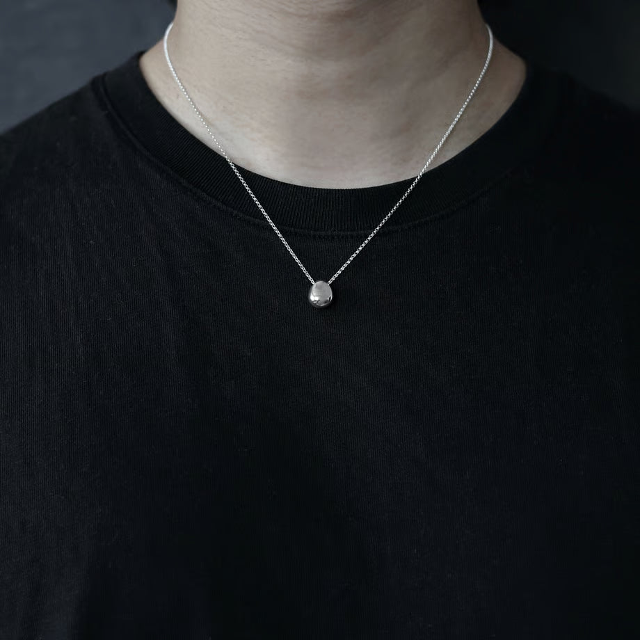 "Dew" pendant necklace
