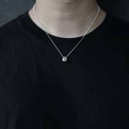 "Dew" pendant necklace