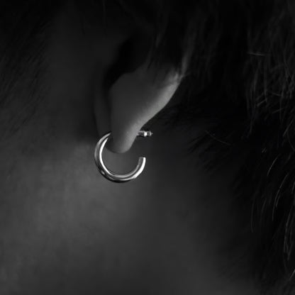 "Shadow" hoop pierce（両耳用）