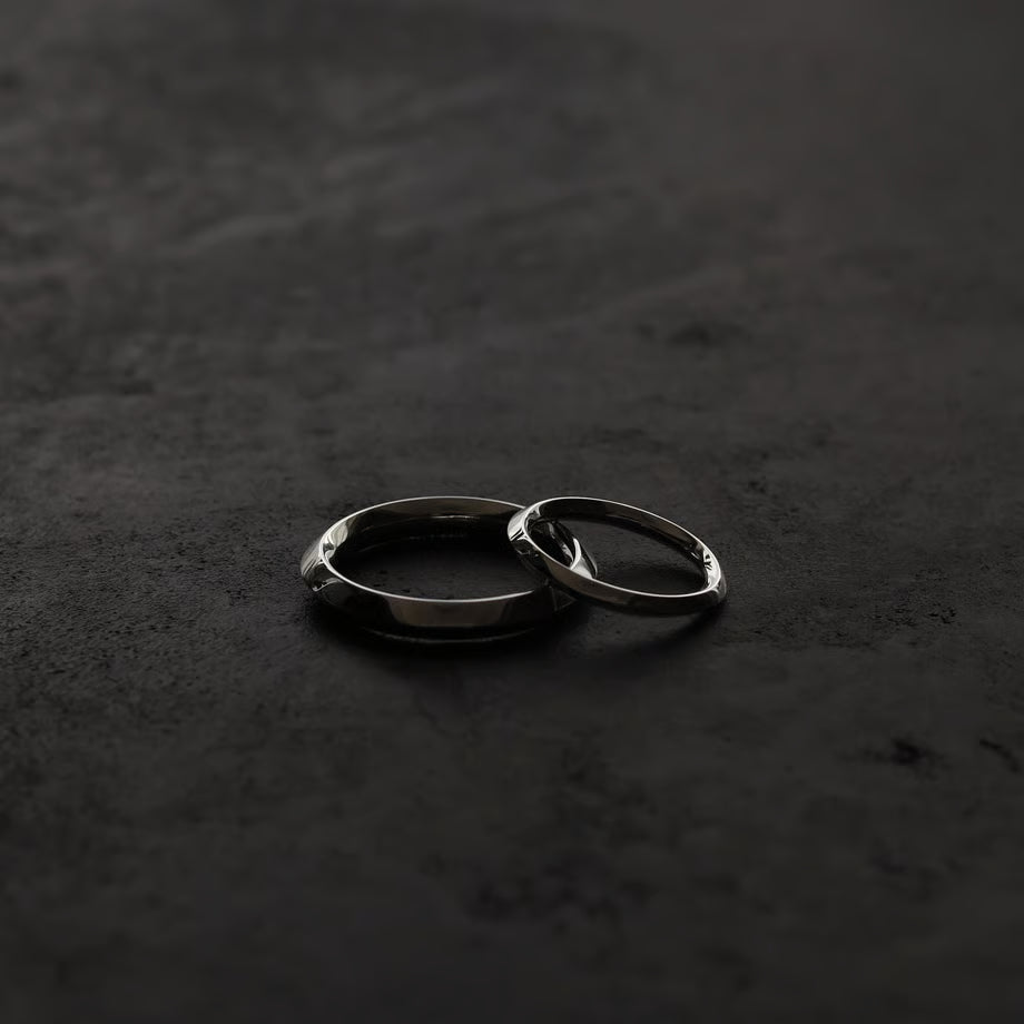 "Shadow" ring 02