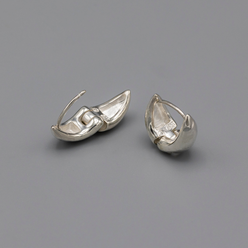 Round shape pierce smal/ Silver