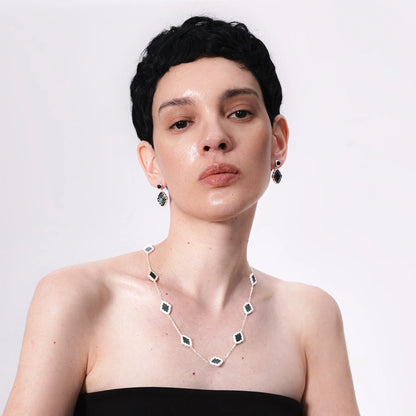 KUSUMA EARRING / Black , Green