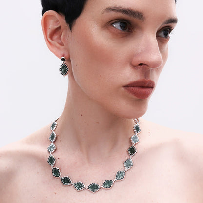 KUSUMA NECKLACE